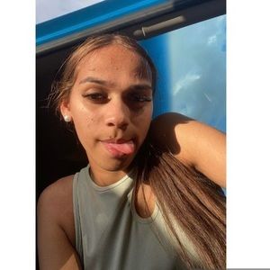 Meet your Posher, Shakeeta